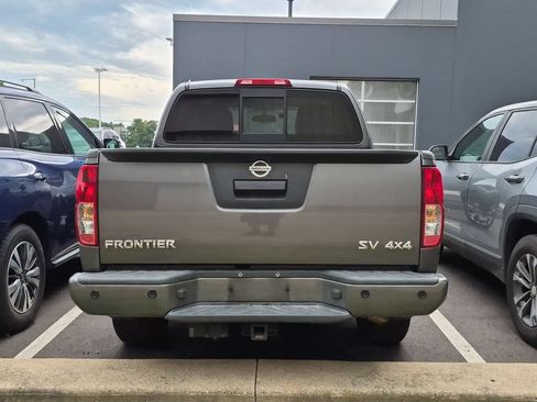 Used 2021 Nissan Frontier SV AWD/4WD image 3