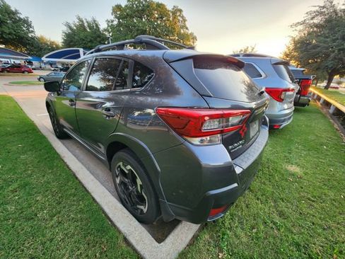 Used 2022 Subaru Crosstrek 2.5i Limited w/ Moonroof Package 2 AWD/4WD image 4