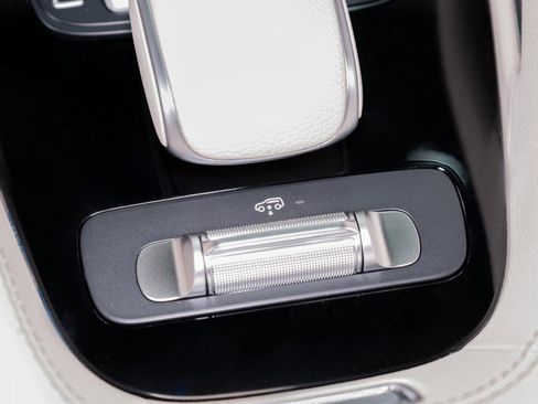 New 2026 Mercedes-Benz GLS 450 4MATIC image 23