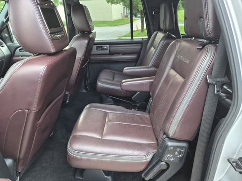 Used 2017 Ford Expedition EL Platinum AWD/4WD image 13