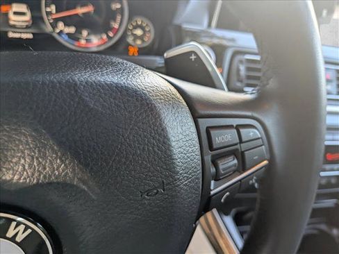 Used 2017 BMW 640i Gran Coupe image 12