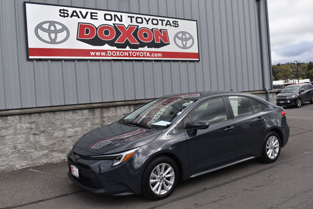 Certified 2026 Toyota Corolla LE FWD image 1