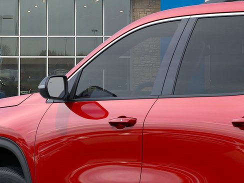 New 2026 Chevrolet Traverse LT w/ Driver Confidence Package image 12