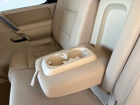 Used 2014 Nissan Titan SV w/ SV Value Truck Package RWD image 32