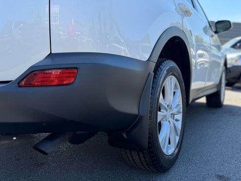 Used 2014 Toyota RAV4 Limited w/ Technology Package AWD/4WD image 27