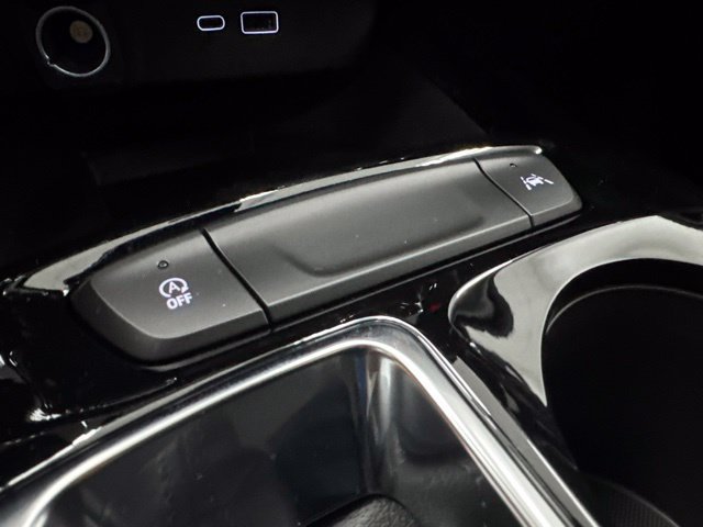 New 2026 Chevrolet Trax ACTIV w/ Sunroof Package FWD image 19