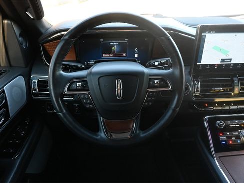 Used 2024 Lincoln Navigator L Black Label image 9