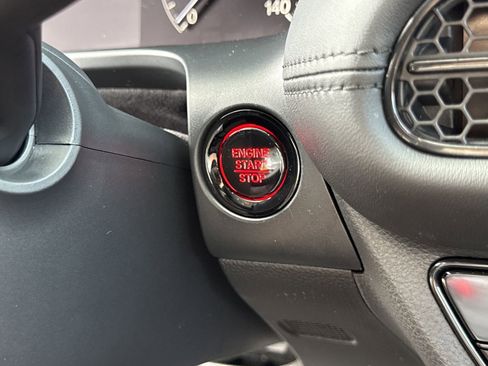 Used 2025 Honda HR-V LX image 32