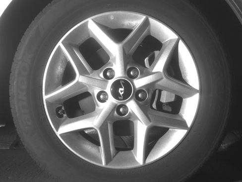 Used 2025 Kia Soul LX w/ LX Technology Package image 13