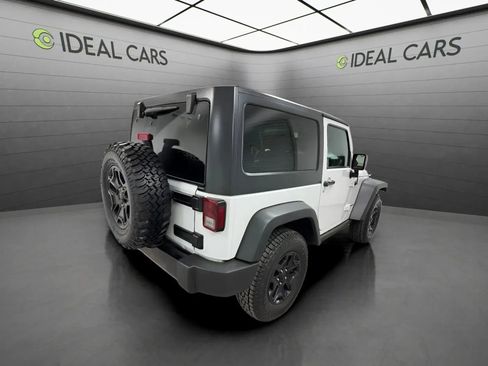 Used 2017 Jeep Wrangler Sport AWD/4WD image 5