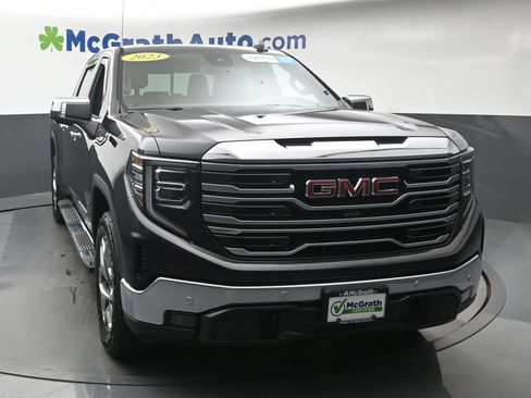 Used 2023 GMC Sierra 1500 SLT w/ SLT Premium Plus Package AWD/4WD image 5