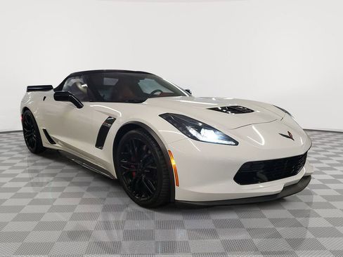 Used 2018 Chevrolet Corvette Z06 image 2