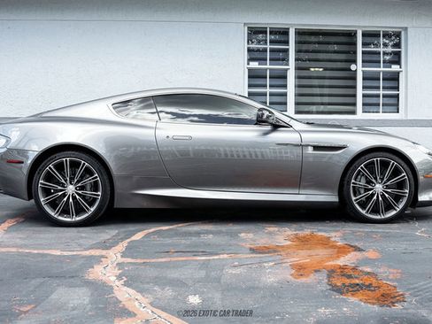 Used 2013 Aston Martin DB9 Coupe RWD image 9