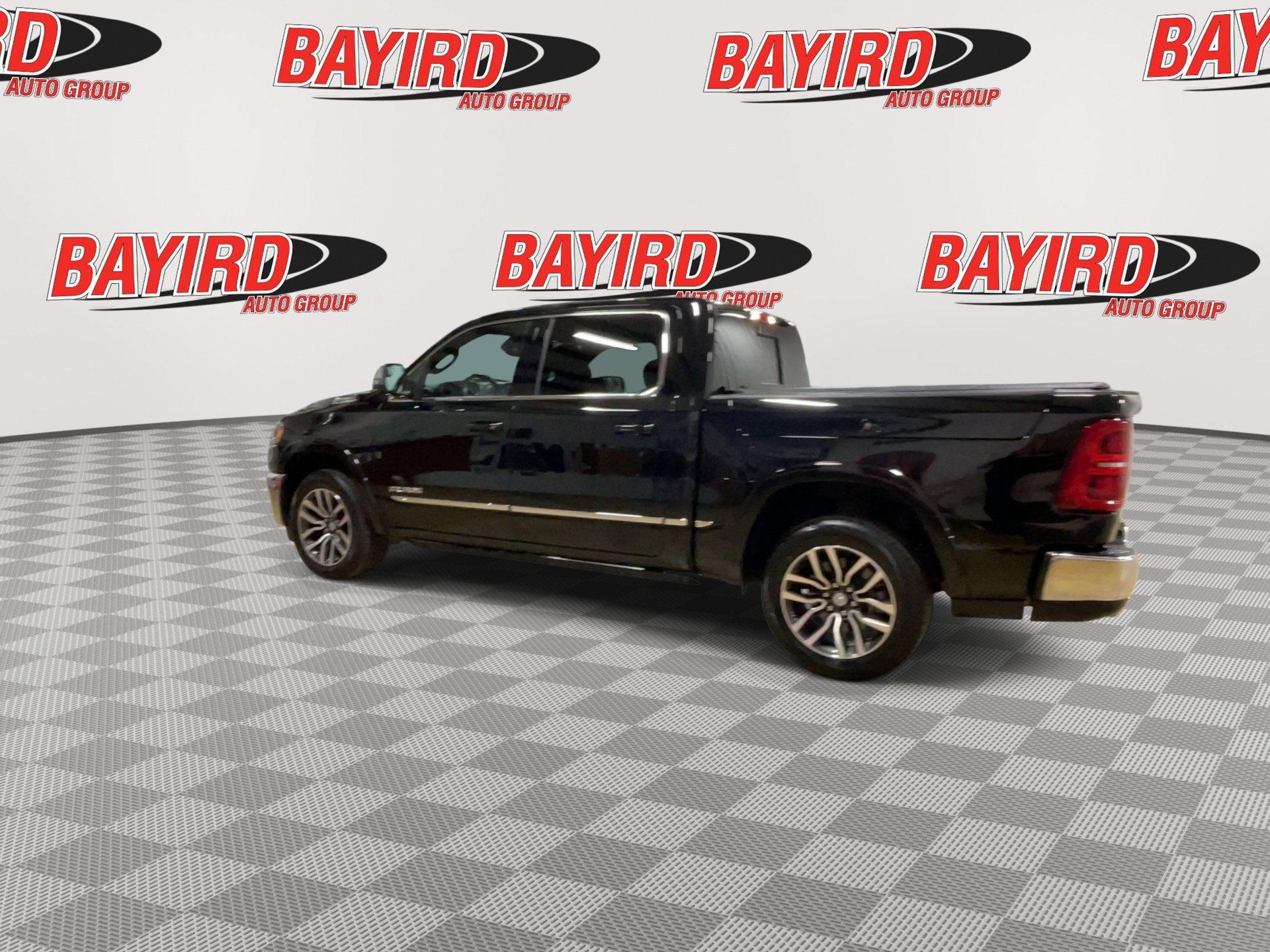 Used 2025 RAM 1500 Limited AWD/4WD image 6
