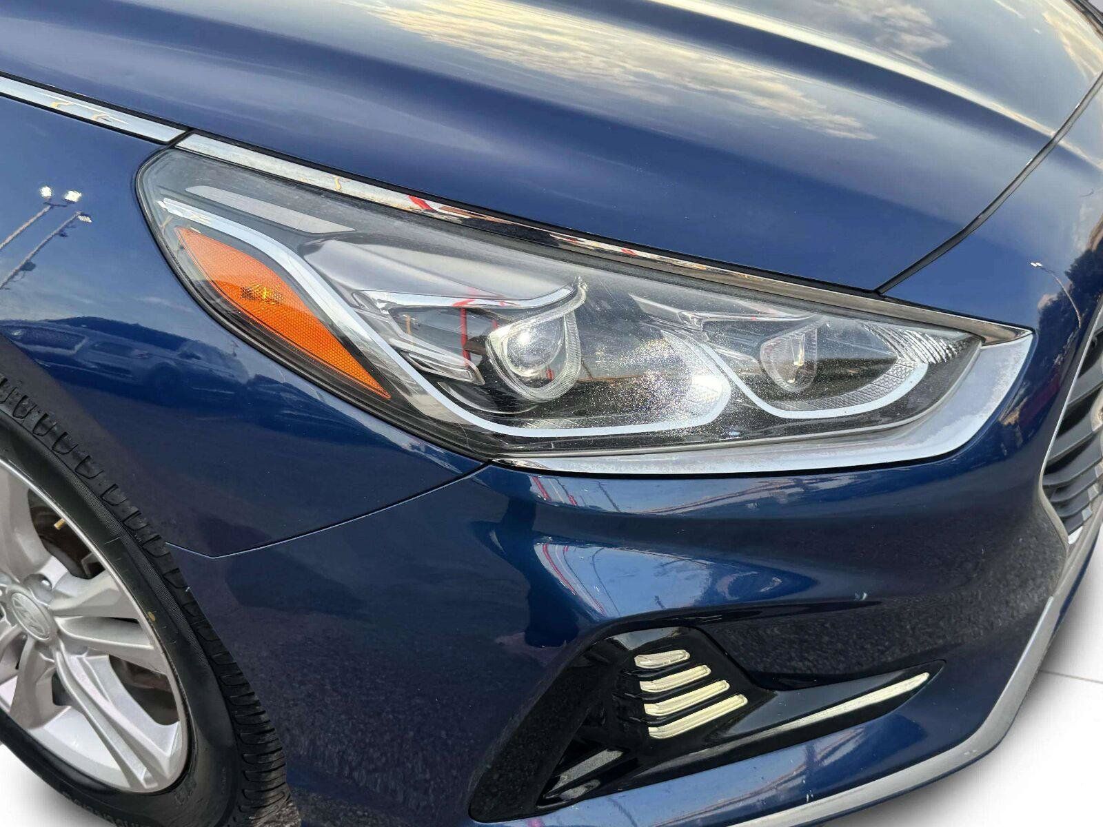 Used 2018 Hyundai Sonata Limited w/ Cargo Package FWD image 11