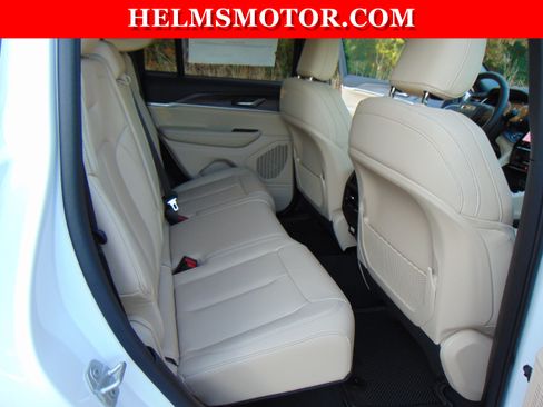 New 2025 Jeep Grand Cherokee Limited RWD image 38