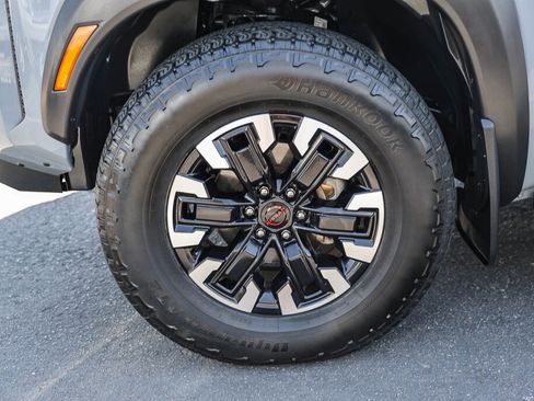 Used 2024 Nissan Frontier PRO-4X w/ Off-Road Protection Package AWD/4WD image 27