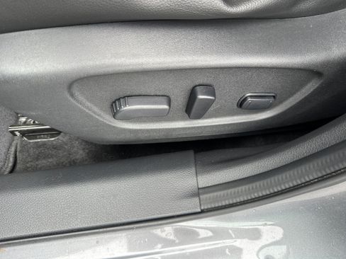 Used 2016 Nissan Rogue SL AWD/4WD image 19