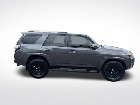 Used 2023 Toyota 4Runner SR5 Premium w/ Moonroof Package RWD image 12