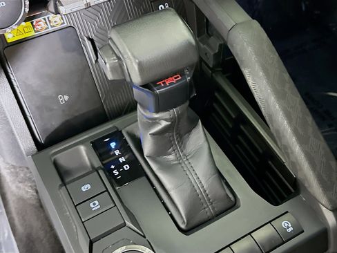 Used 2024 Toyota Tacoma TRD Sport w/ TRD Sport Upgrade Package RWD image 21