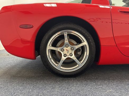 Used 2003 Chevrolet Corvette Coupe RWD image 26