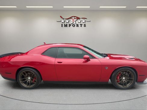 Used 2015 Dodge Challenger SRT Hellcat RWD image 6