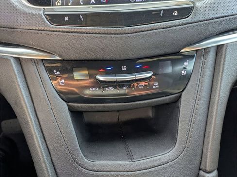 Used 2024 Cadillac XT5 Premium Luxury image 22