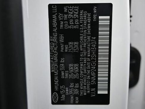 Used 2025 Hyundai Santa Fe SEL FWD image 17