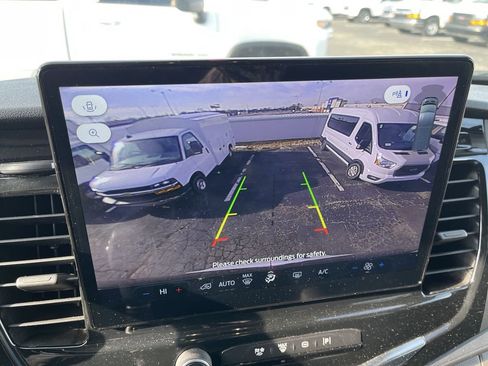 Used 2023 Ford Transit 350 XLT RWD image 8