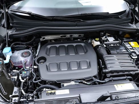 New 2026 Volkswagen Tiguan SE image 67