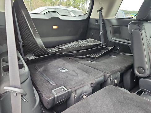 Used 2023 Nissan Pathfinder SL w/ SL Premium Package image 15