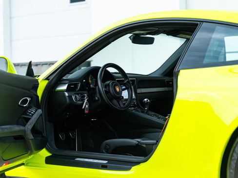 Used 2018 Porsche 911 GT3 RWD image 15