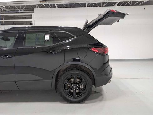 Used 2023 Chevrolet Blazer LT w/ Convenience Package image 11