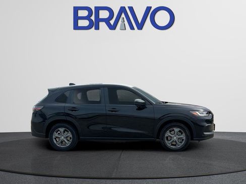 New 2026 Honda HR-V LX image 5
