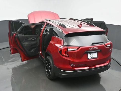 Used 2023 GMC Terrain SLE FWD image 62