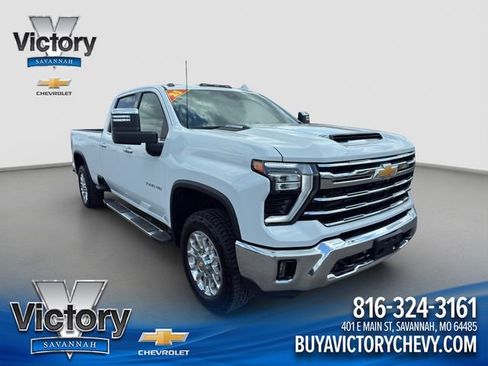 Used 2025 Chevrolet Silverado 3500 LTZ AWD/4WD image 1