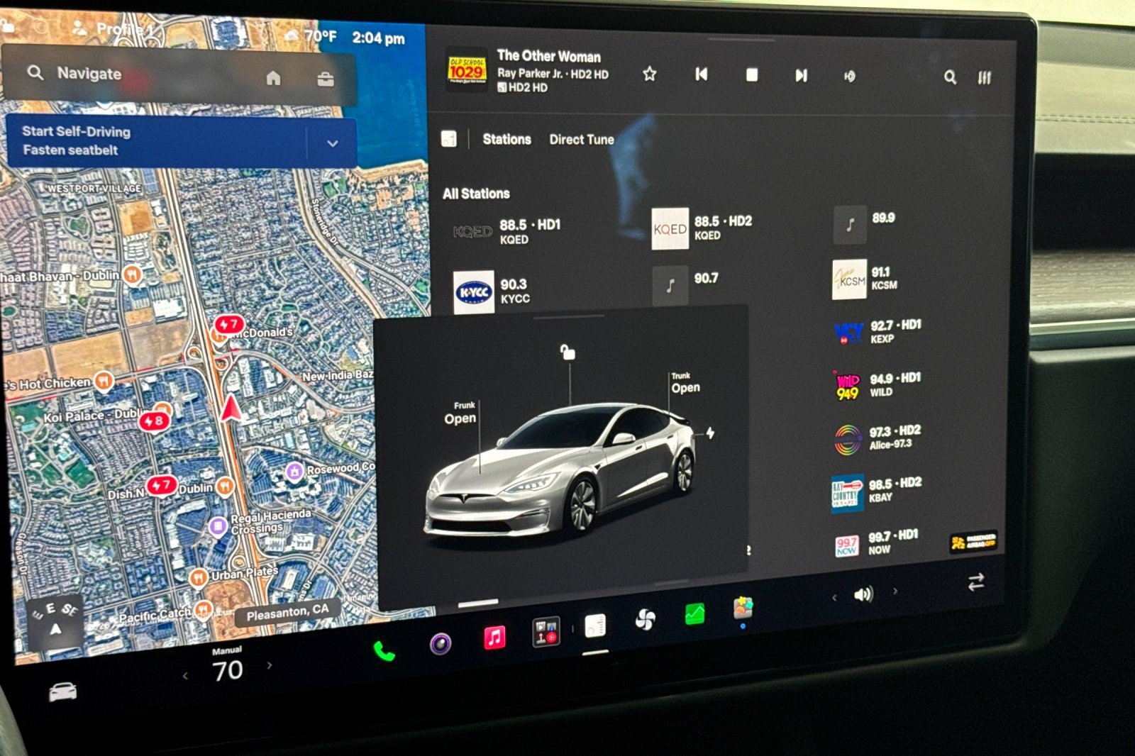 Used 2022 Tesla Model S AWD/4WD image 22