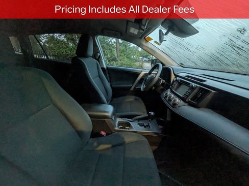 Used 2018 Toyota RAV4 LE w/ All Weather Liner Package AWD/4WD image 10