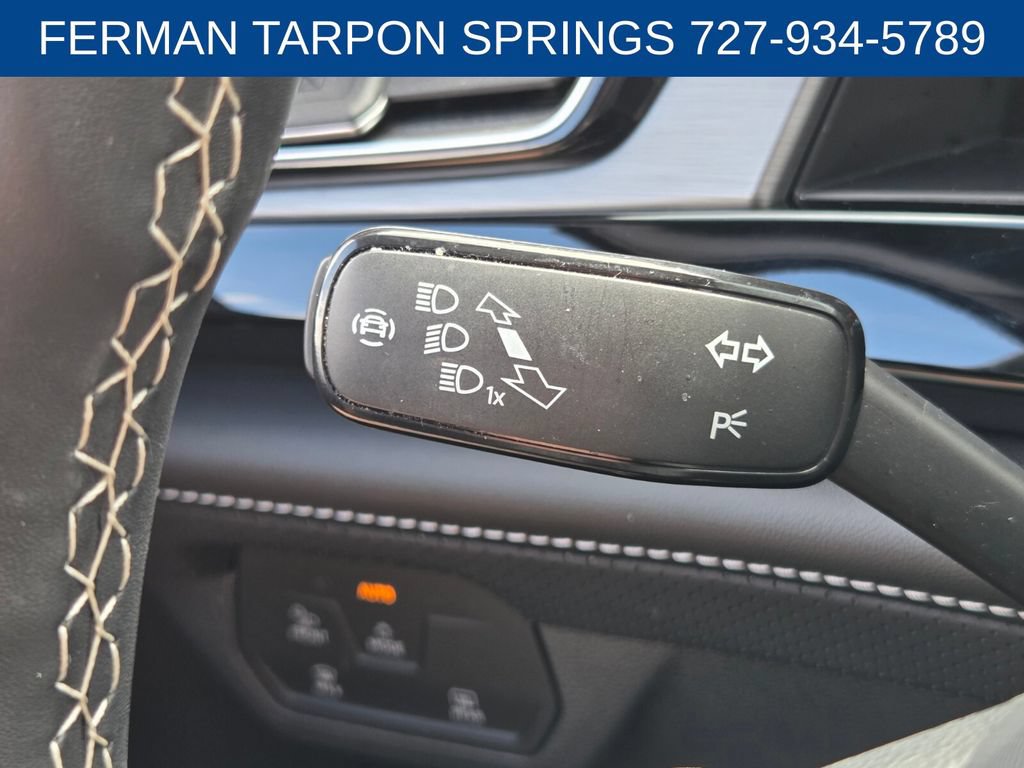 Used 2024 Volkswagen Atlas Cross Sport SE FWD image 32