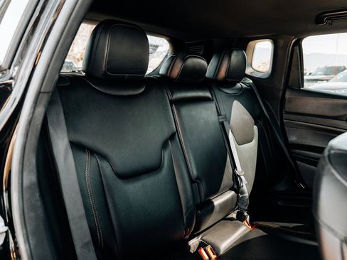 Used 2023 Jeep Compass Limited image 35