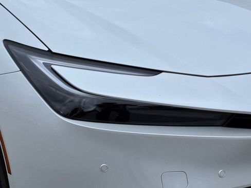 New 2026 Toyota Prius Plug-In Hybrid FWD image 30