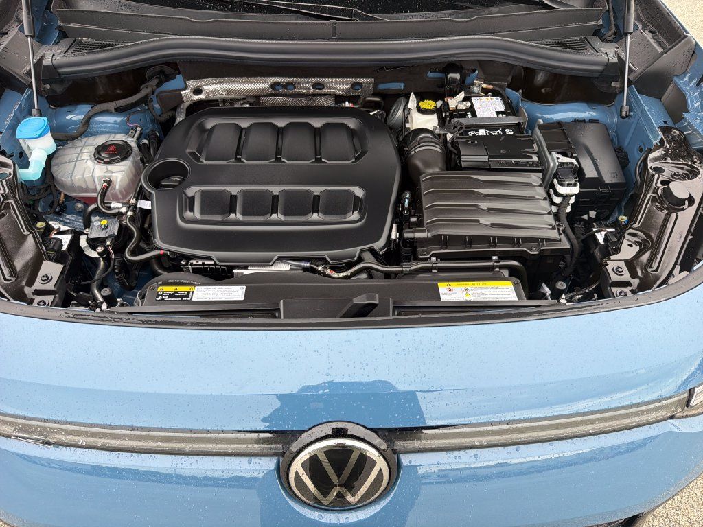 Certified 2026 Volkswagen Tiguan SE R-Line AWD/4WD image 29