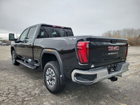 New 2026 GMC Sierra 2500 SLT AWD/4WD image 5