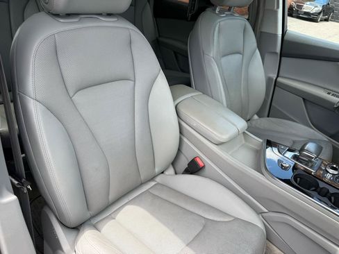 Used 2017 Audi Q7 3.0T Premium Plus AWD/4WD image 9