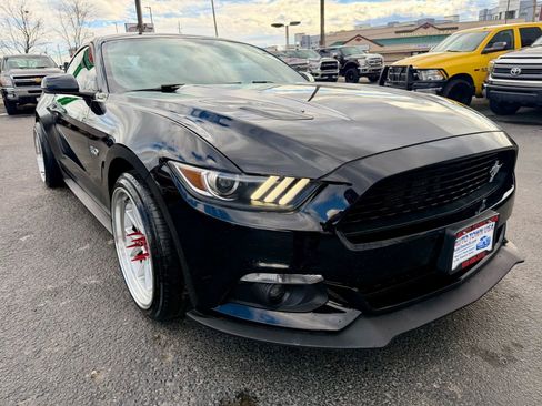 Used 2017 Ford Mustang GT Premium w/ Equipment Group 401A image 7
