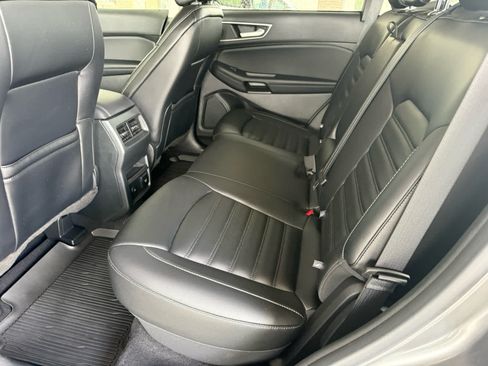 Certified 2024 Ford Edge SEL w/ Convenience Package AWD/4WD image 5