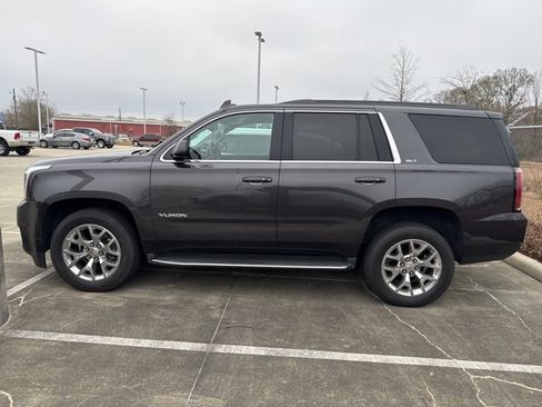 Used 2016 GMC Yukon SLT image 2