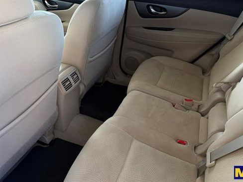 Used 2015 Nissan Rogue SV w/ SV Premium Package image 14