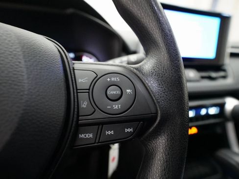 Used 2023 Toyota RAV4 LE image 18