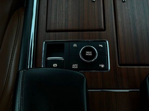 Used 2020 Lincoln Navigator L Reserve w/ Equipment Group 208A Reserve image 40